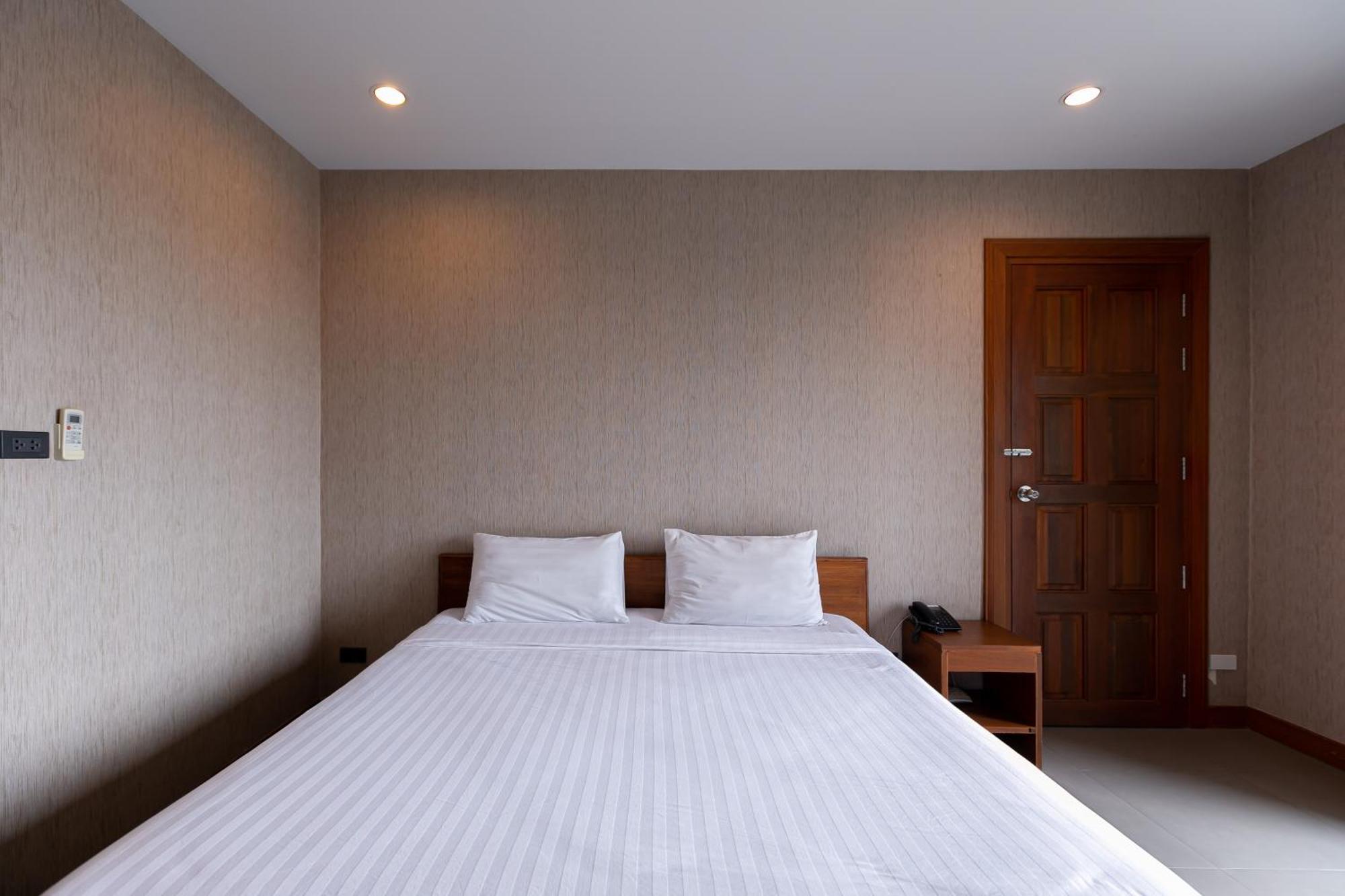 Farthai Residence Phan Thong Екстер'єр фото